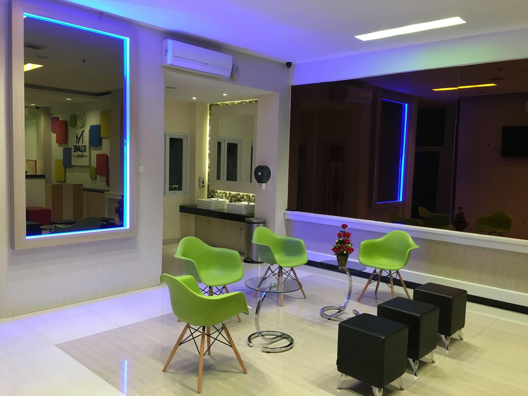 Msquare Palembang Hotel Exterior foto