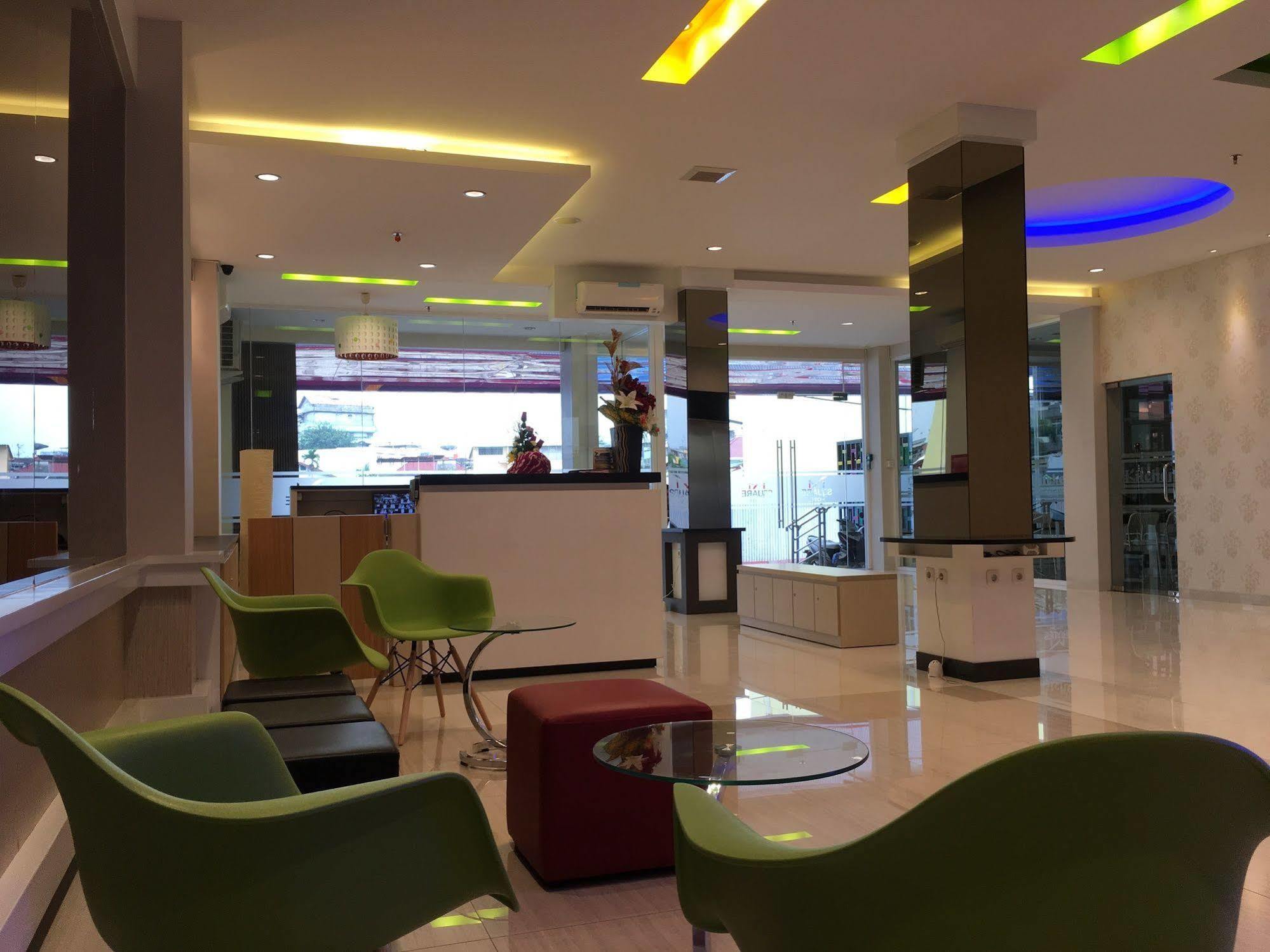 Msquare Palembang Hotel Exterior foto